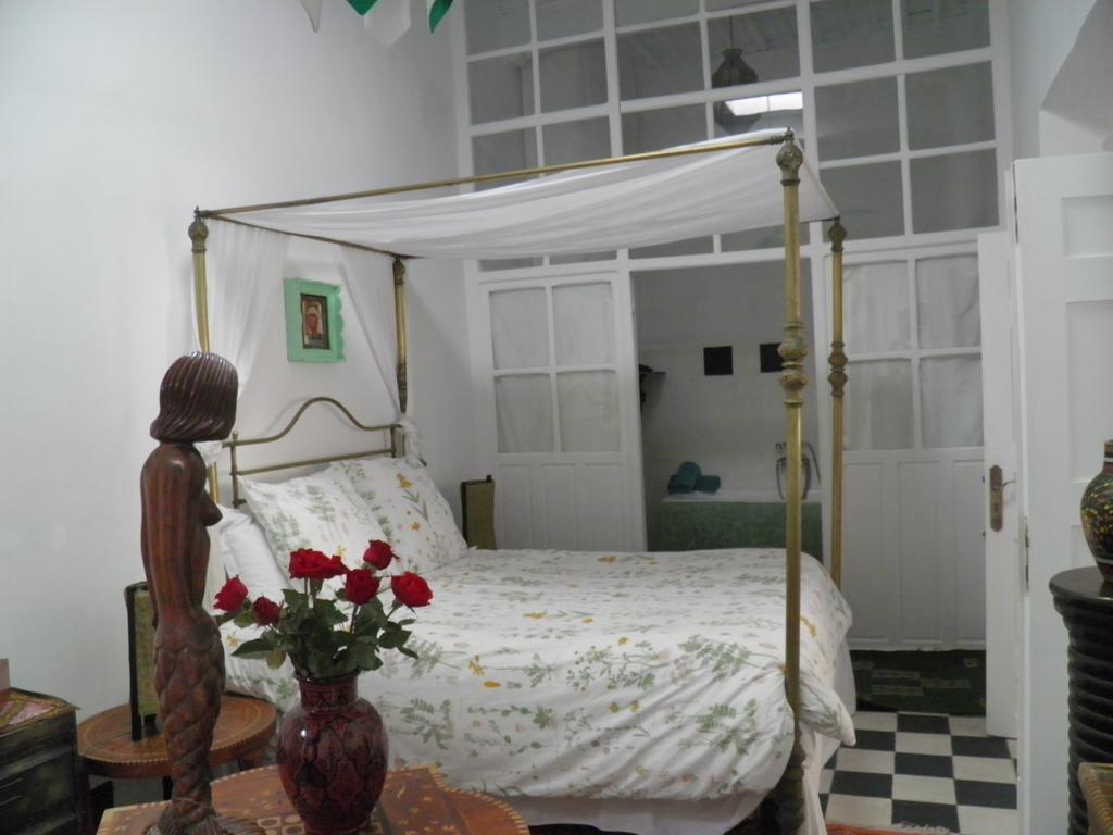 エッサウィラ ラメゾン デス アーティスト Bed & Breakfast エクステリア 写真